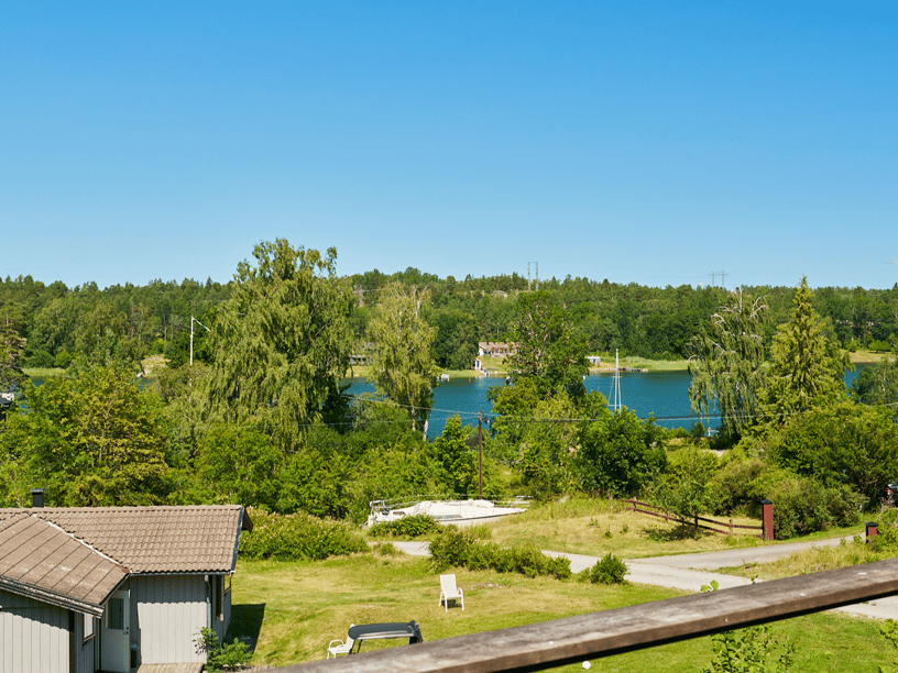 Lagnöström som går bort mot Strömmakanal